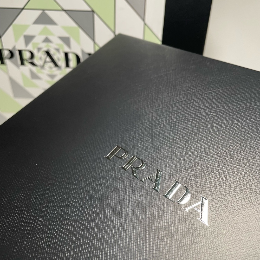 New, PRADA , boxes (one) - Picture 9 of 9